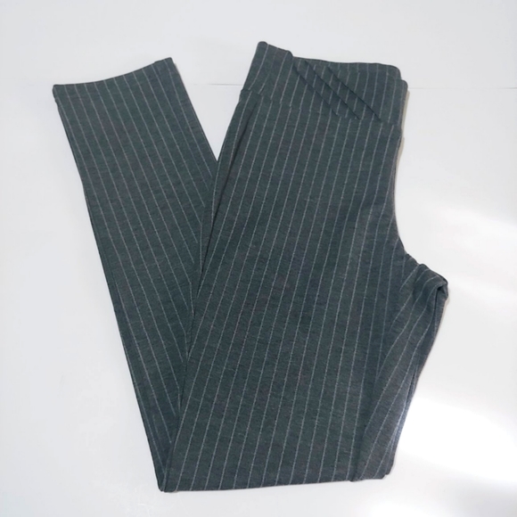 Cleo Striped Petite Leggings - Picture 1 of 2